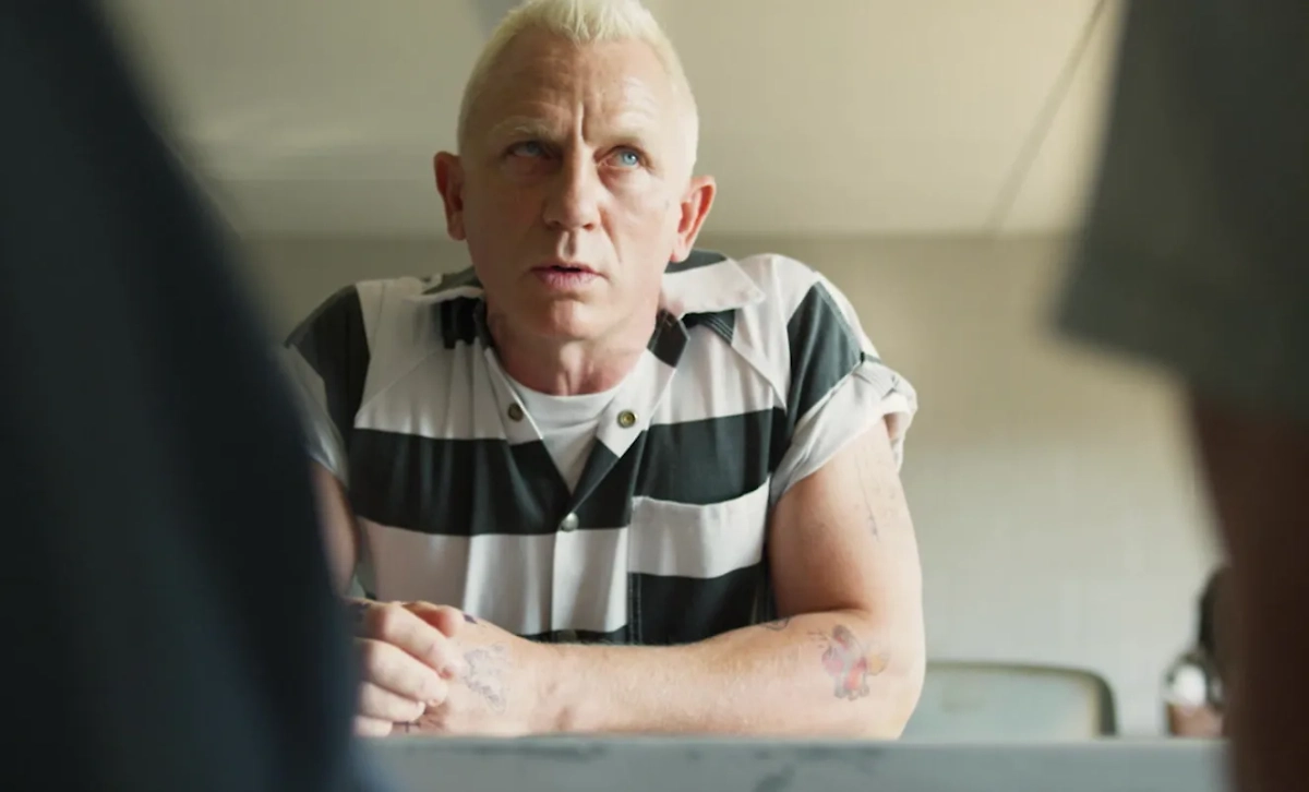 «Удача Логана» фильм: комедия Содерберга про ограбление гоночной трассы NASCAR. Фото © Кадр из фильма «Удача Логана», режиссёр Стивен Содерберг, сценарист Джулс Эснер / Kinopoisk