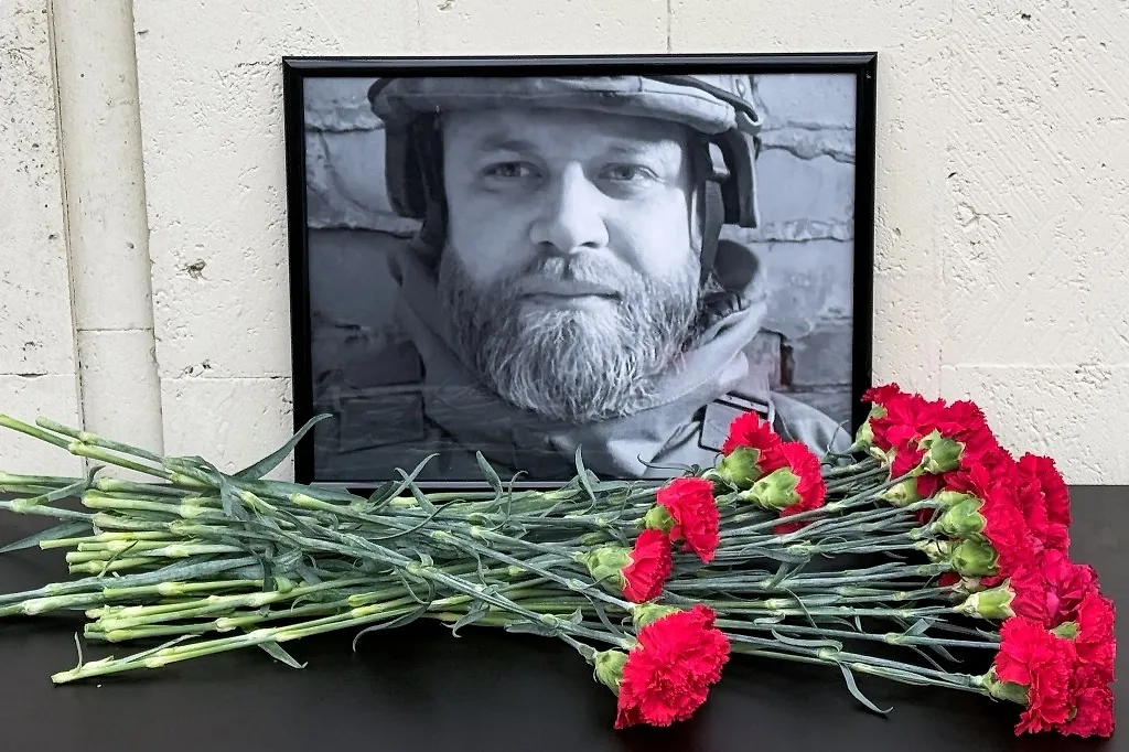 Погибший корреспондент РИА «Новости» Иван Зуев. Обложка © Сергей Петров/NEWS.ru/ТАСС