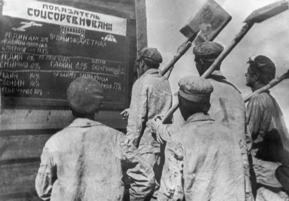 Сталин внёс свои коррективы. Он вносил свои коррективы во всё. До последней крошки хлеба в ГУЛАГе. Фото © РИА «Новости» / Михаил Озерский