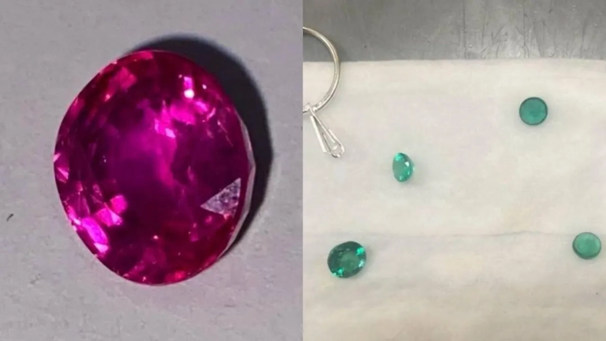 Изъятые у иностранцев камни. Обложка © ФТС РФ