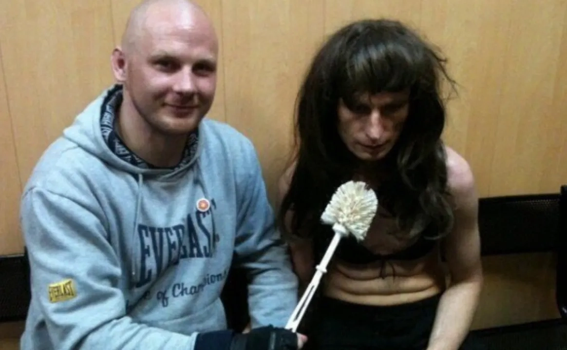 Коловрат Кожемякин мучает своих жертв. Фото © Telegram / Рыбарь