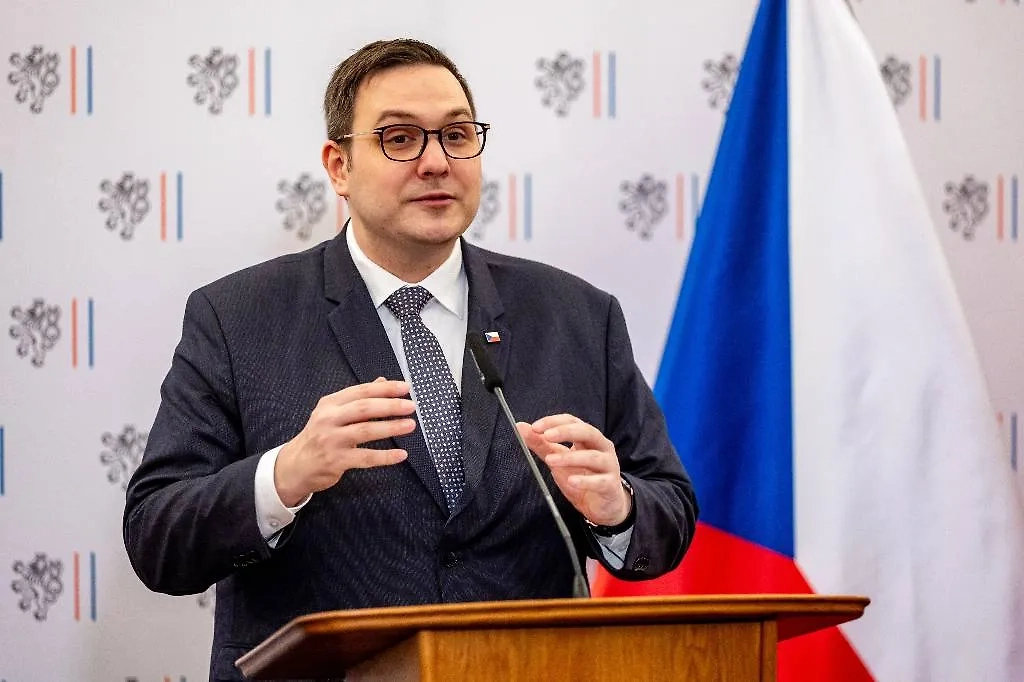 Обложка © ТАСС / EPA / MARTIN DIVISEK