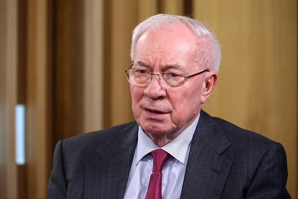 Николай Азаров. Обложка © ТАСС / Артем Геодакян