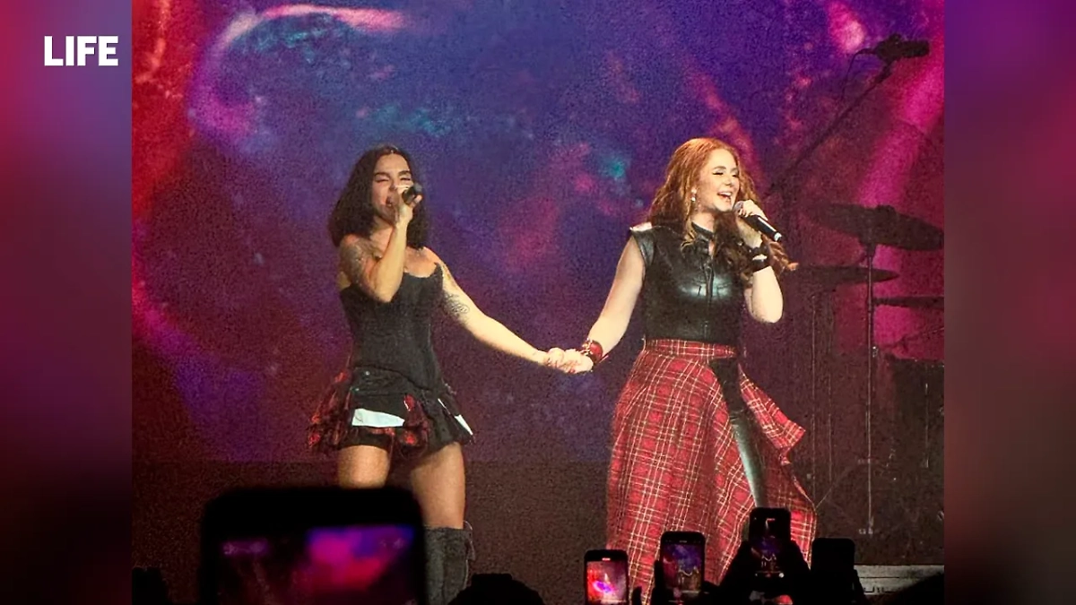 Life.ru публикует видео с первого после воссоединения концерта «Тату» в Москве