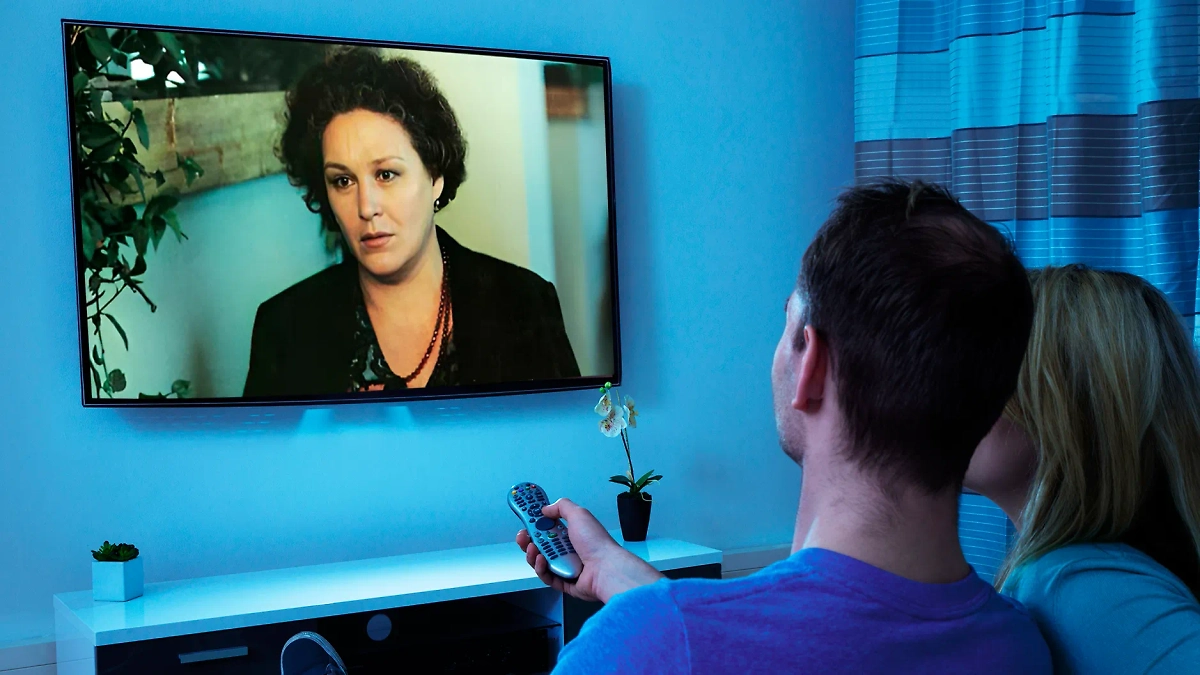 Лучшие тёщи из советского кино: 5 образов идеальных матерей жён. Обложка © Коллаж © Life.ru, фото © Shutterstock / FOTODOM / Andrey_Popov, © Кадр из фильма «Родня», режиссёр Никита Михалков, сценарист Виктор Мережко / Kino-teatr