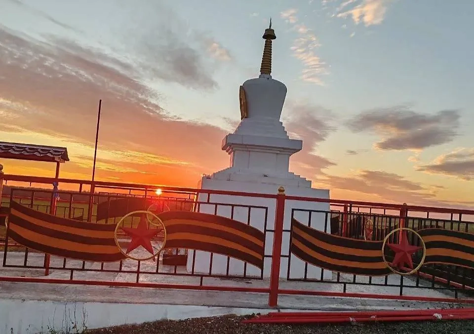 Так мемориал выглядит сейчас. Обложка © Telegram / ТЫЛ И ФРОНТ ЕДИНЫ