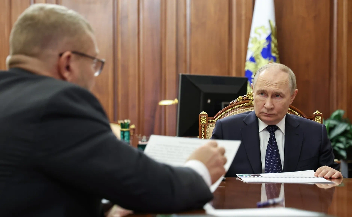 Путин и Пикалёв. Обложка © kremlin.ru