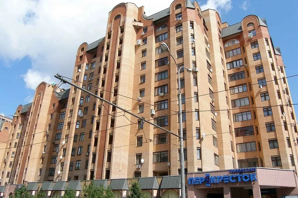 Дом на Тихвинской, в котором зарегистрирована Ирина Роднина. Фото © yandex