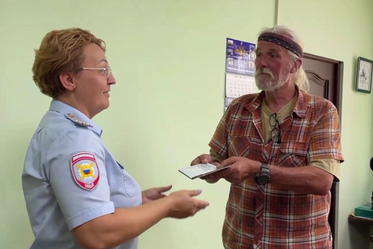 Эколог «Петя Волков» из Нидерландов получил временное проживание в России. Обложка © Telegram / Ирина Волк