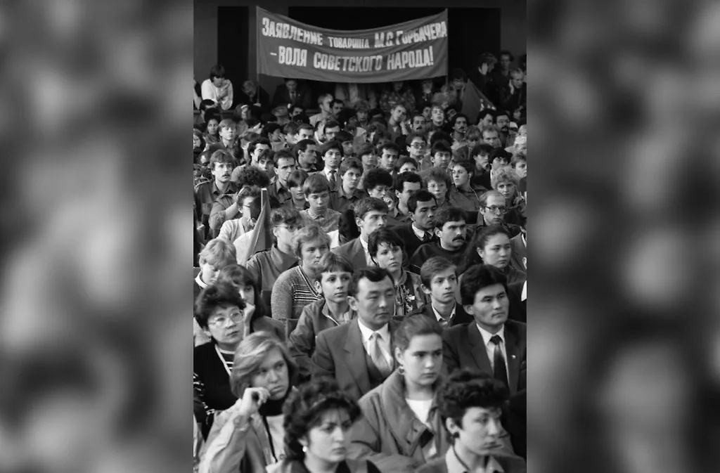 ВЛКСМ в фотографиях: ностальгическая подборка ко дню основания. Фото © ТАСС / Эдуард Песов