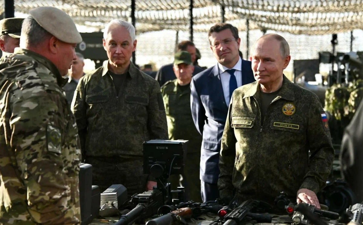 Президент России Владимир Путин. Обложка © Life.ru