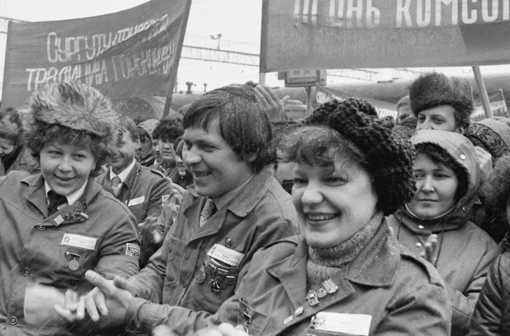 Архивные фото комсомольцев. Фото © ТАСС / И. Сапожков