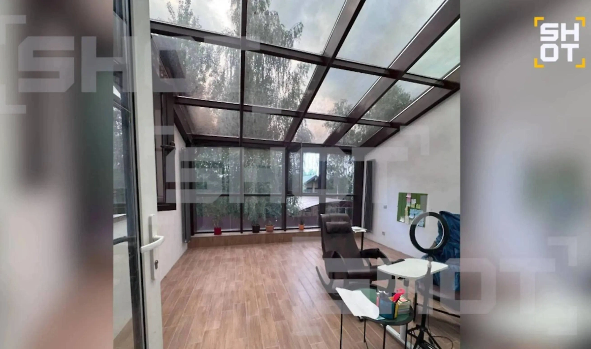 Дом семьи Попова. Фото © SHOT