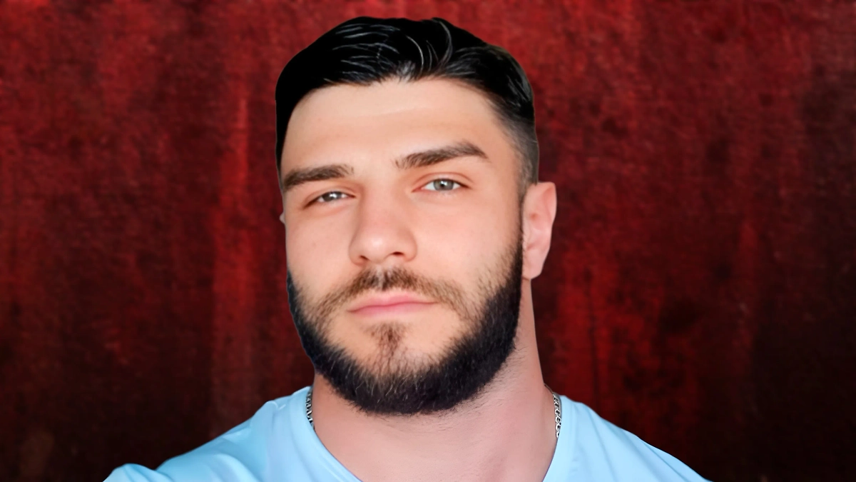 Что скрывает Поздняков на этот раз? Обложка © Коллаж © Life.ru, фото © Shutterstock / FOTODOM / IS MODE, © Instagram (признан экстремистской организацией и запрещён на территории Российской Федерации) / doktorvladi