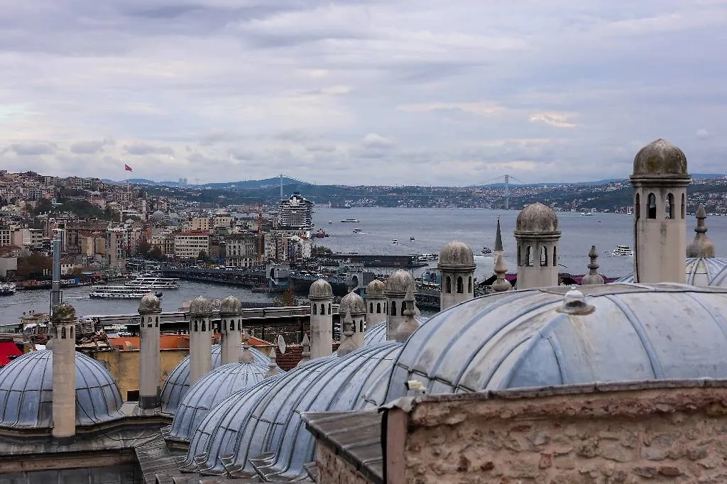 Погода на курортах Турции в ноябре 2025. Фото © ТАСС / Арина Антонова