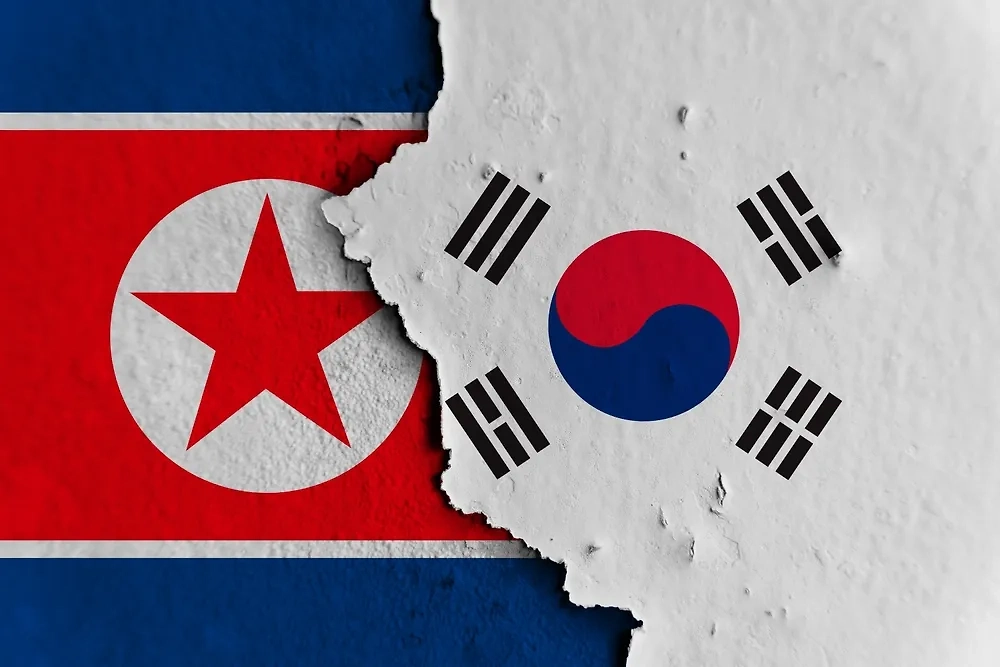 Обложка © Shutterstock / FOTODOM / hapelinium