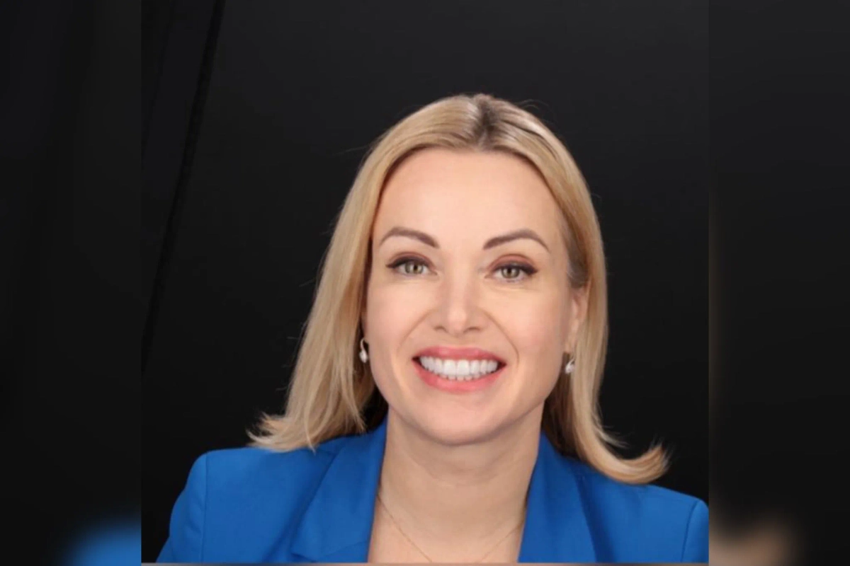 Марина Овсянникова*. Обложка © Wikipedia / MarinaOv