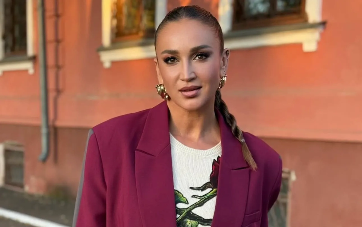 Ольга Бузова. Обложка © Instagram (признан экстремистской организацией и запрещён на территории Российской Федерации) / buzova86