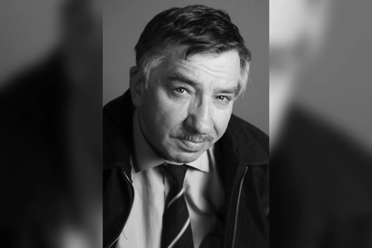 Анатолий Меньщиков. Обложка © Telegram / Театр Вахтангова.