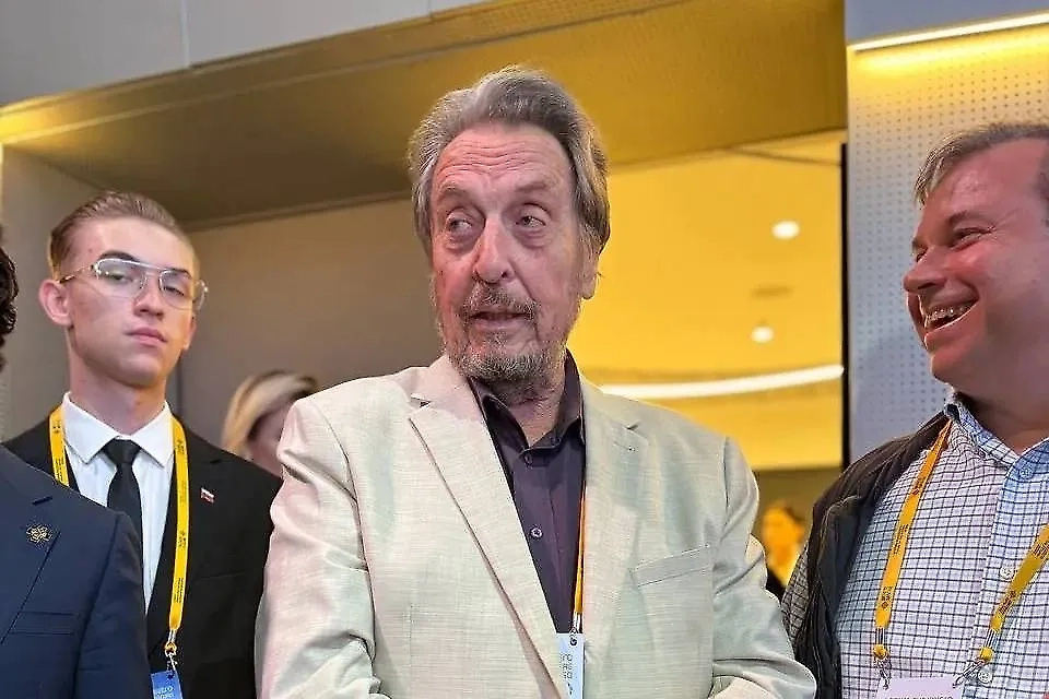 Эррол Маск. Обложка © Life.ru