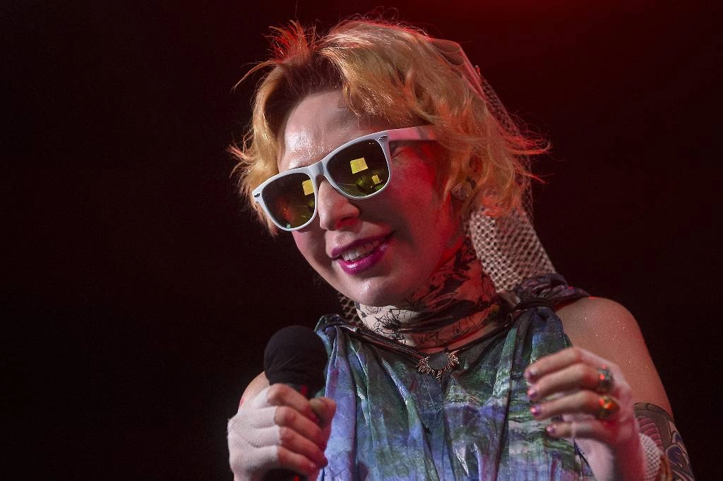 Почему Жанну Агузарову всегда обсуждали: от эпатажа до внешности. Фото © ТАСС / Илья Питалев