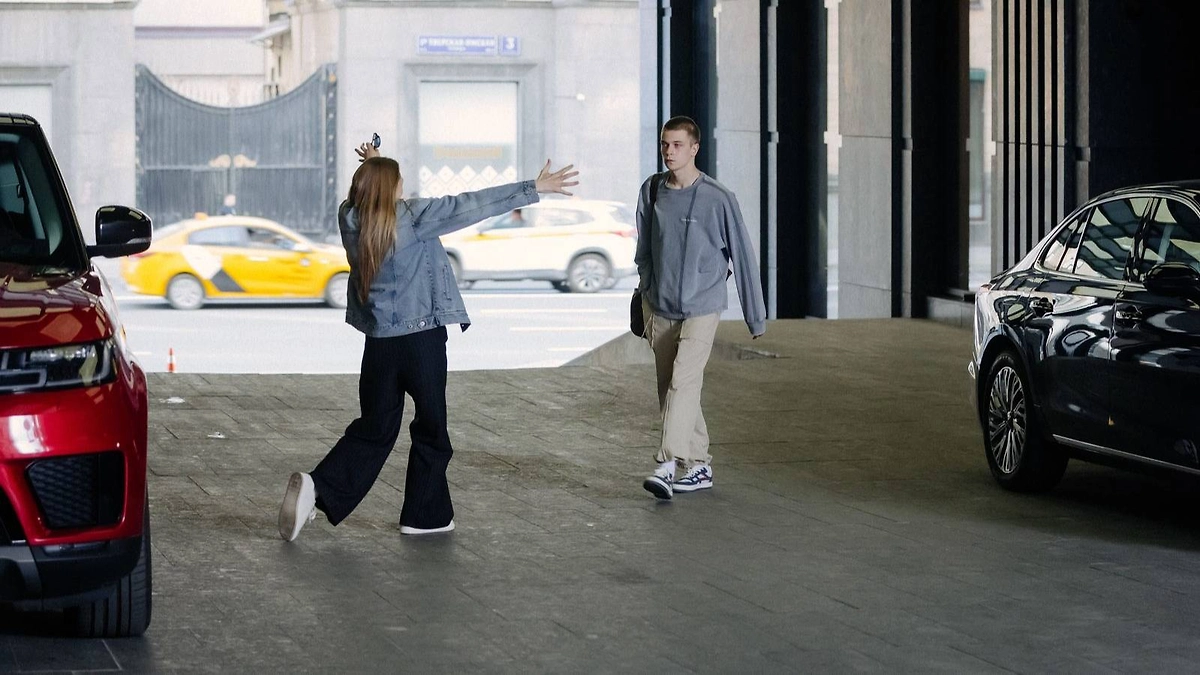 Фильм «Огненный мальчик» 2025 года — на чём основан сюжет и как его делали? Фото © Кадр из фильма «Огненный мальчик», режиссёр Надежда Михалкова, сценаристы Марина Степнова, Надежда Михалкова / Kino-teatr