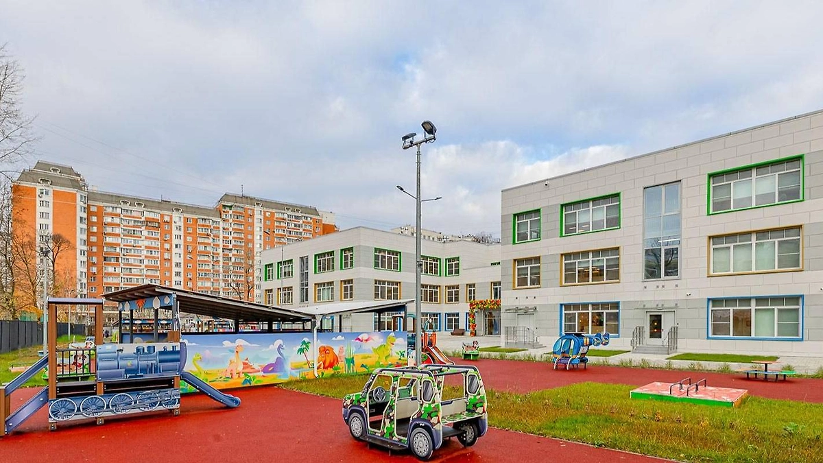 В Москве появился новый детский сад с бассейном. Обложка © Пресс-служба Департамента образования и науки города Москвы