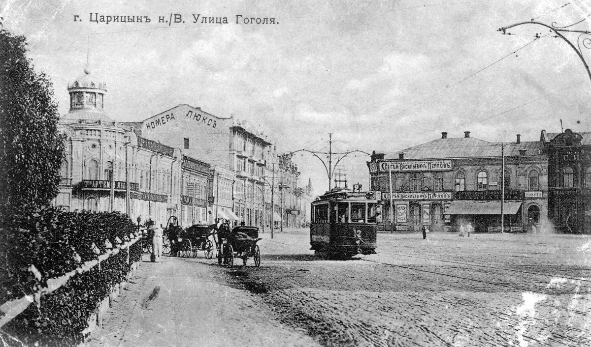 Волгоград — город, который звали Сталинградом, именно тут стоит монумент Родина-мать. Фото © Wikipedia 