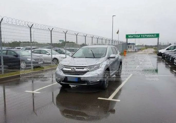 Автомобиль, который мужчина пытался приобрести у мошенников. Фото © Telegram / BAZA