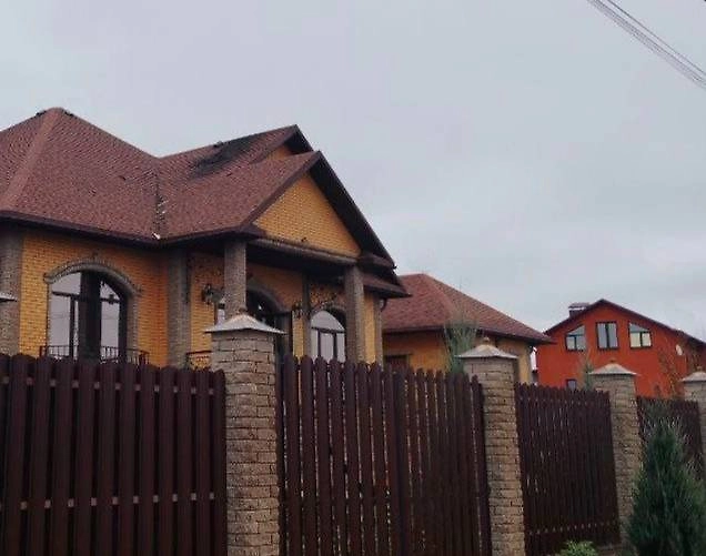 Обугленная крыша. Фото © Telegram / Настоящий Гладков