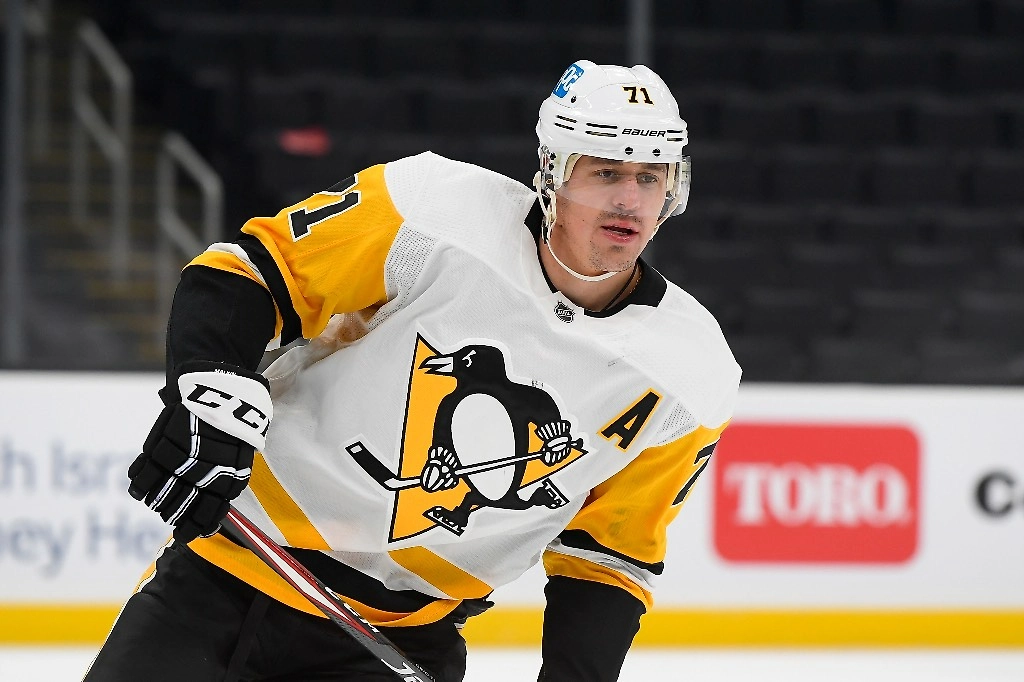 Евгений Малкин вошёл в топ-40 снайперов в истории НХЛ Евгений Малкин вошёл в топ-40 снайперов в истории НХЛ