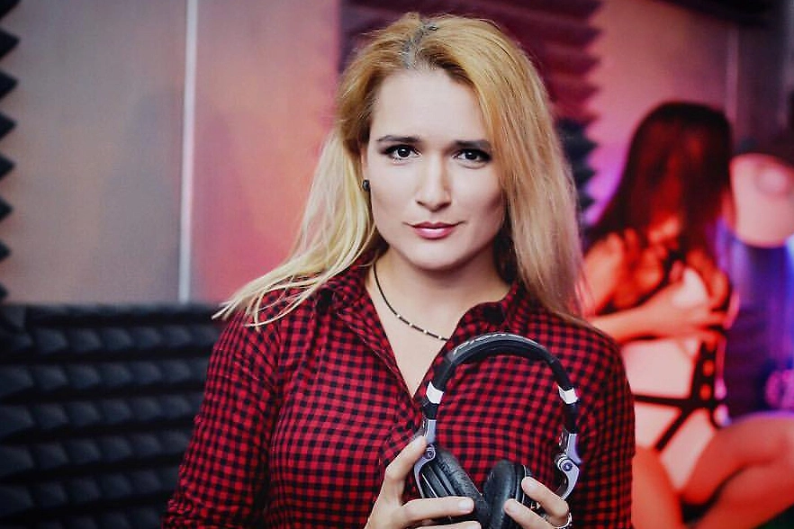 Ольга Солнце. Обложка © VK / Солнце Solntce