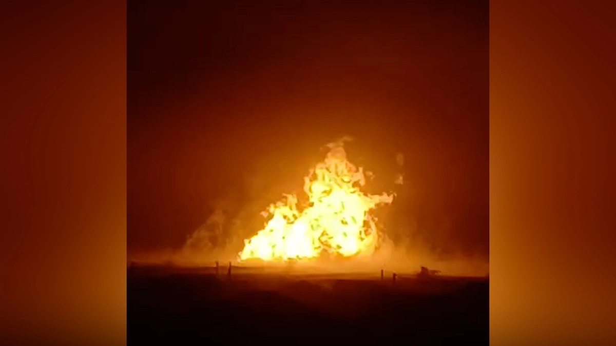 ФСБ сделала заявление о причинах мощного пожара на газопроводе под Омском ФСБ сделала заявление о причинах мощного пожара на газопроводе под Омском