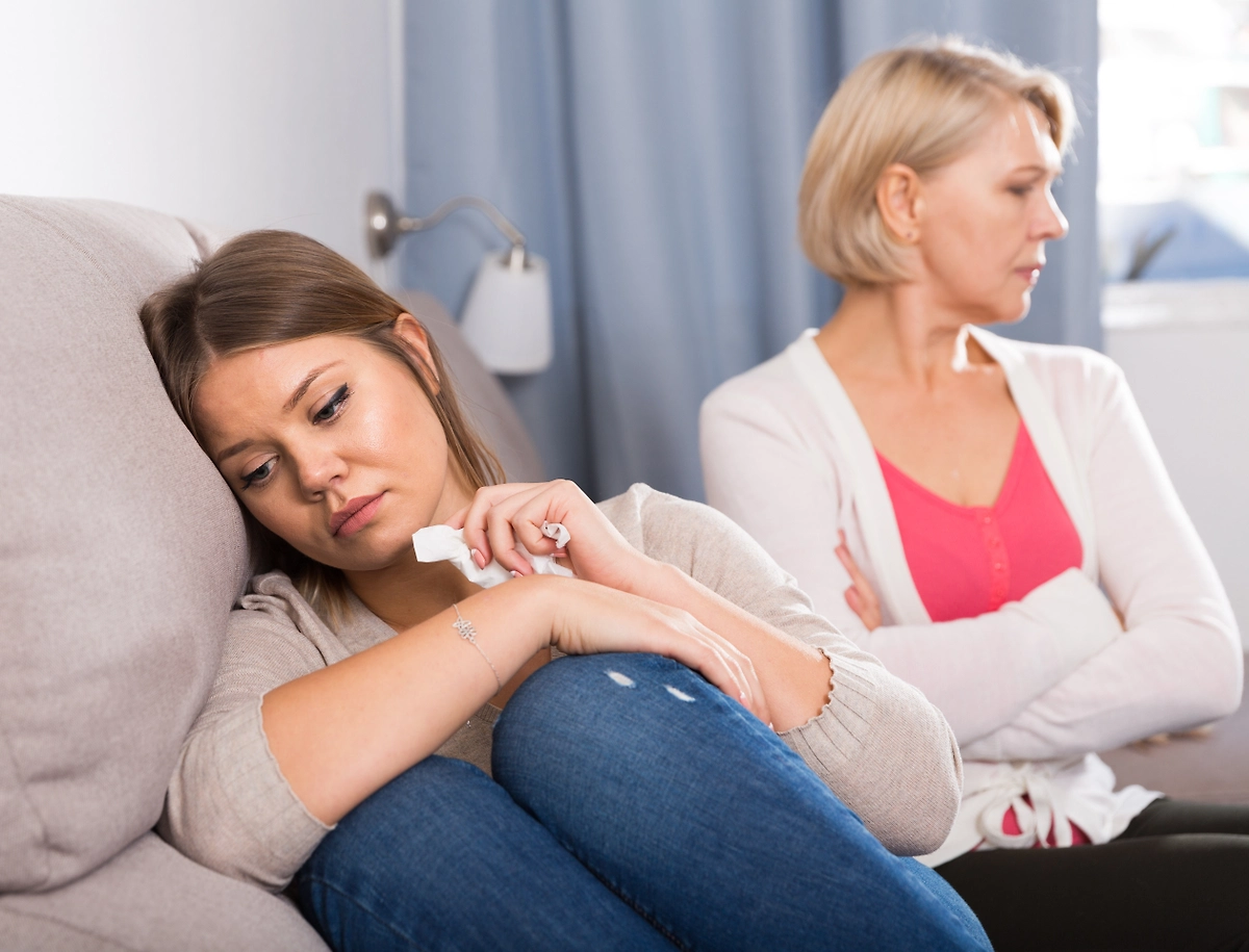 Самые жестокие фразы родителей, после которых взрослые дети отворачиваются. Фото © Shutterstock / FOTODOM / BearFotos