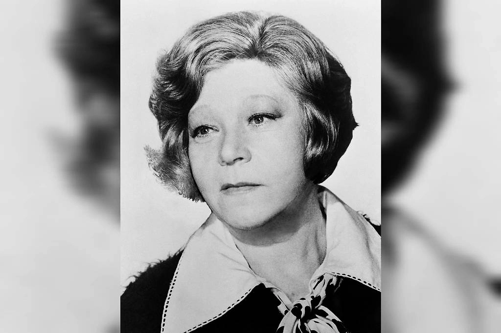 Советская эстрадная певица Клавдия Шульженко — настоящая звезда, и славу ей принесли военные песни. Фото © ТАСС / Фото ИТАР-ТАСС