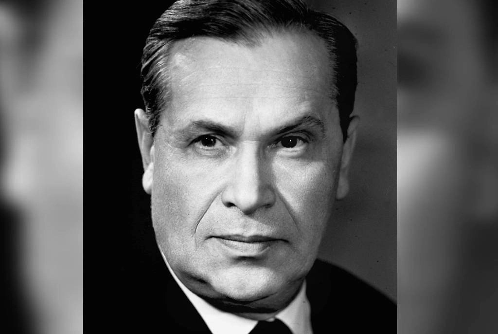 Невозможно представить себе военные песни без Марка Бернеса. Сейчас у него новая волна популярности. Фото © ТАСС / досье ФОТО-ИТАР-ТАСС