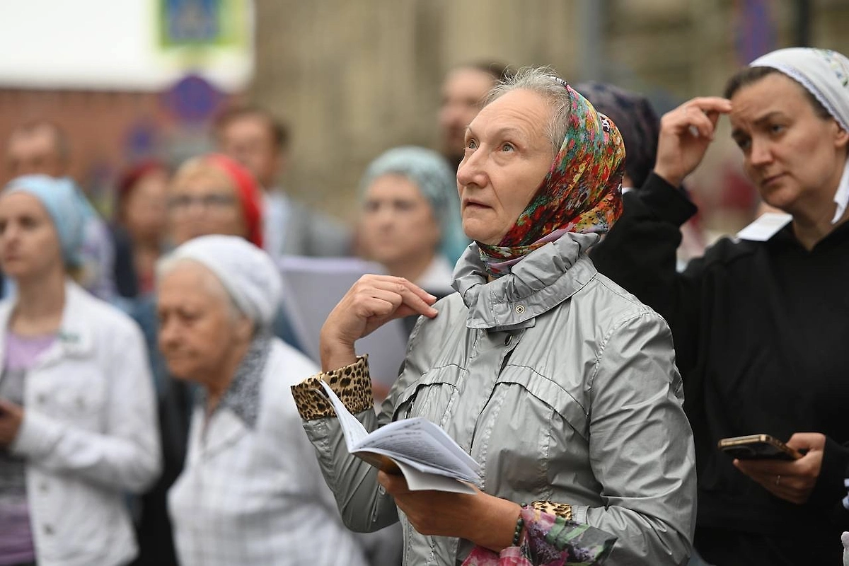 Михайлов день в 2025 году отмечают службой в храме, а ещё можно устроить ярмарку, как наши предки. Фото © Life.ru