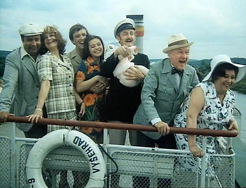 «Конец водяных в Чехии» — смешная и фантастическая история. Фото © Кадр из фильма «Как утопить доктора Мрачека, или Конец водяных в Чехии», режиссёр Вацлав Ворличек / Kinopoisk