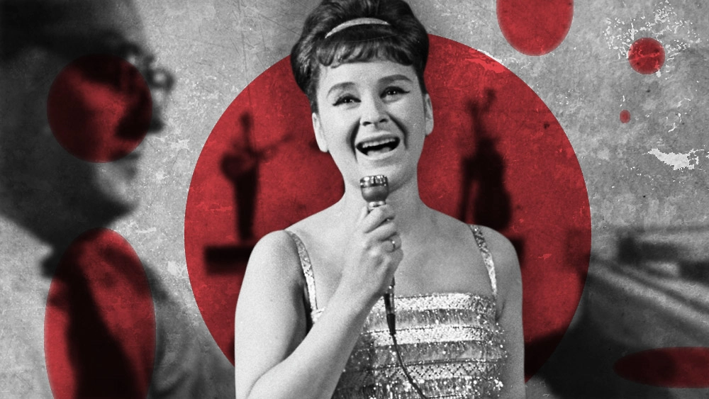 «Ай-люли», «Пусть всегда будет солнце» и песня про чёрного кота — их подарила нам удивительная и прекрасная Тамара Миансарова. Коллаж © Life.ru Фото © РИА Новости / Виктор Ахломов, © Youtube / Хроники Шуберта