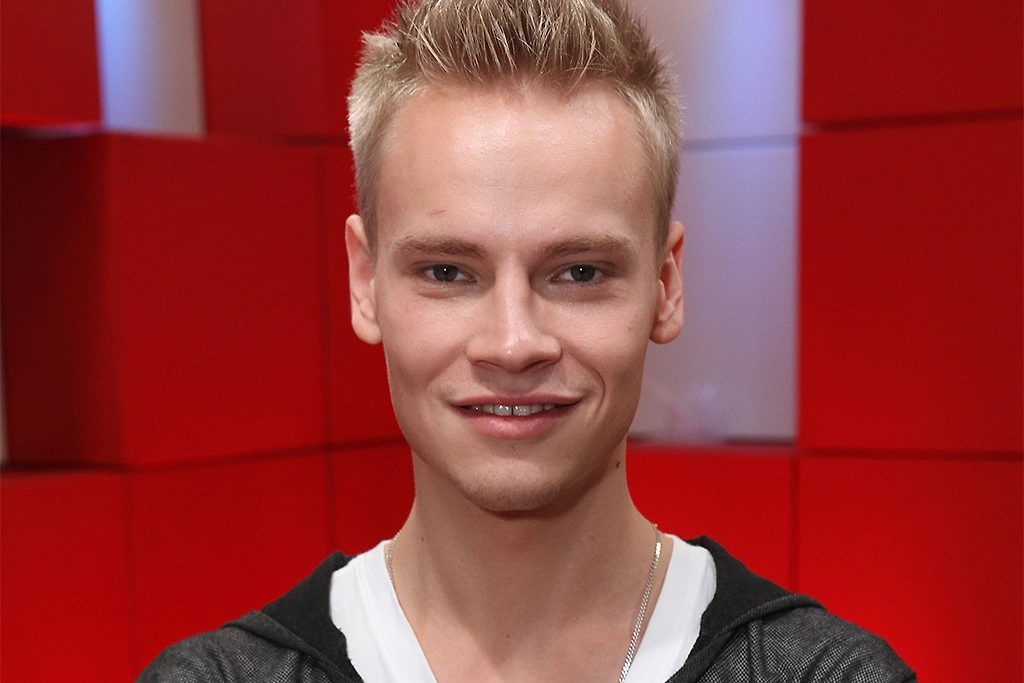 Шаман — биография Ярослава Дронова строго музыкальная. Он всю жизнь шёл к успеху. Фото © ТАСС / Вадим Тараканов