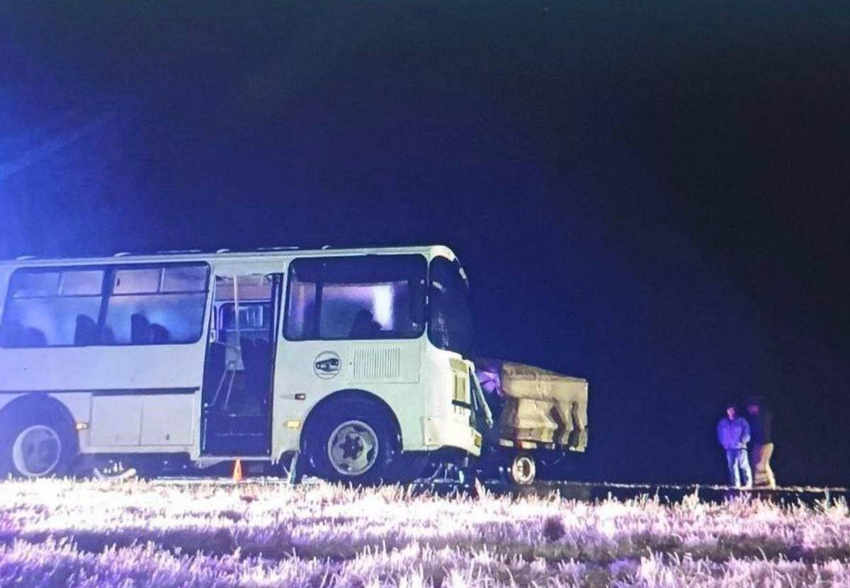 ДТП под Тюменью. Фото © Telegram / Госавтоинспекция Тюменской области