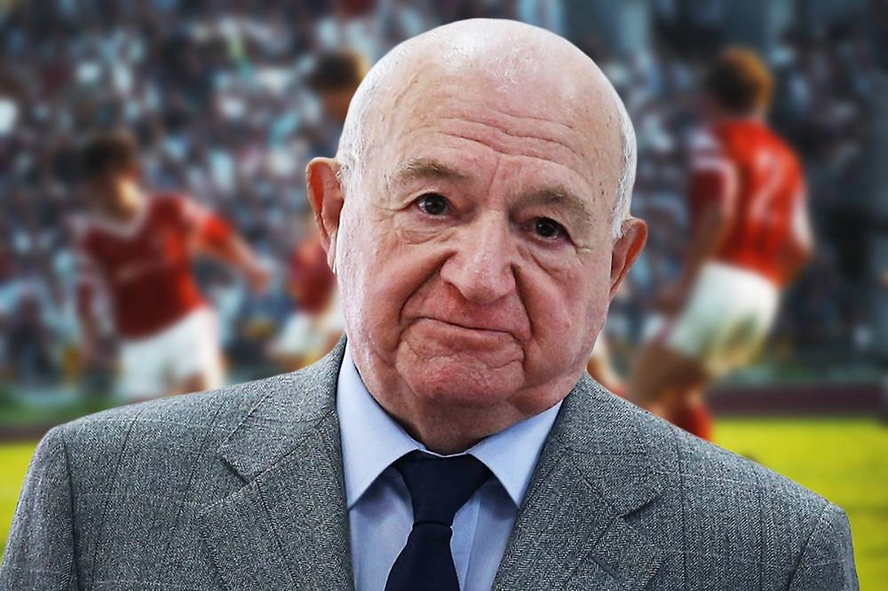 Никита Симонян — лучший бомбардир «Спартака» и легенда советского футбола. Обложка © Коллаж © Life.ru, фото © ТАСС / Валерий Шарифулин, Яковлев Александр
