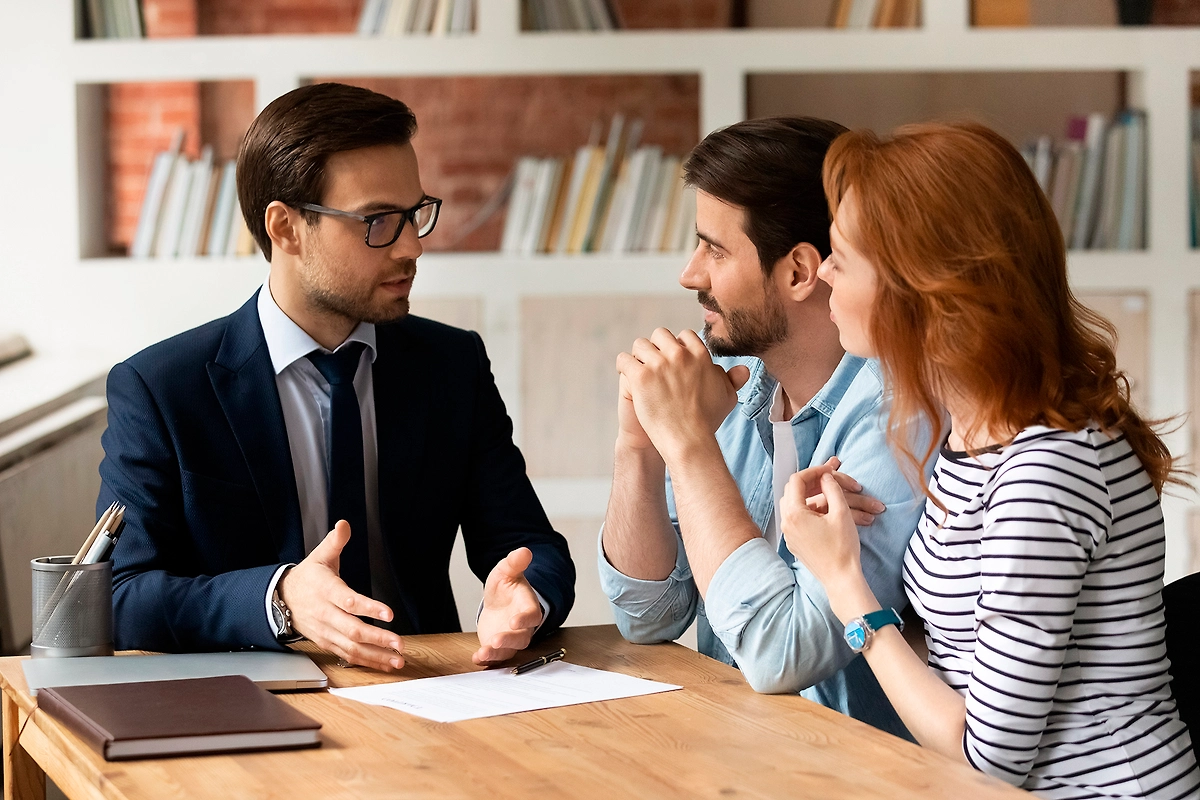 В 2026 году изменятся условия получения ипотеки. Обложка © Shutterstock / FOTODOM / fizkes