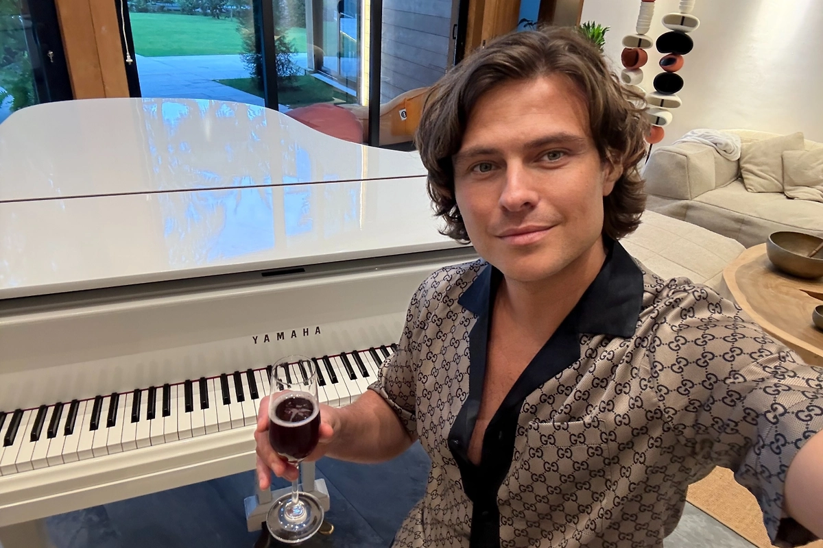 Следствие возобновило расследование дела об убийстве родственников певца Шаляпина. Фото © VK / Прохор Шаляпин