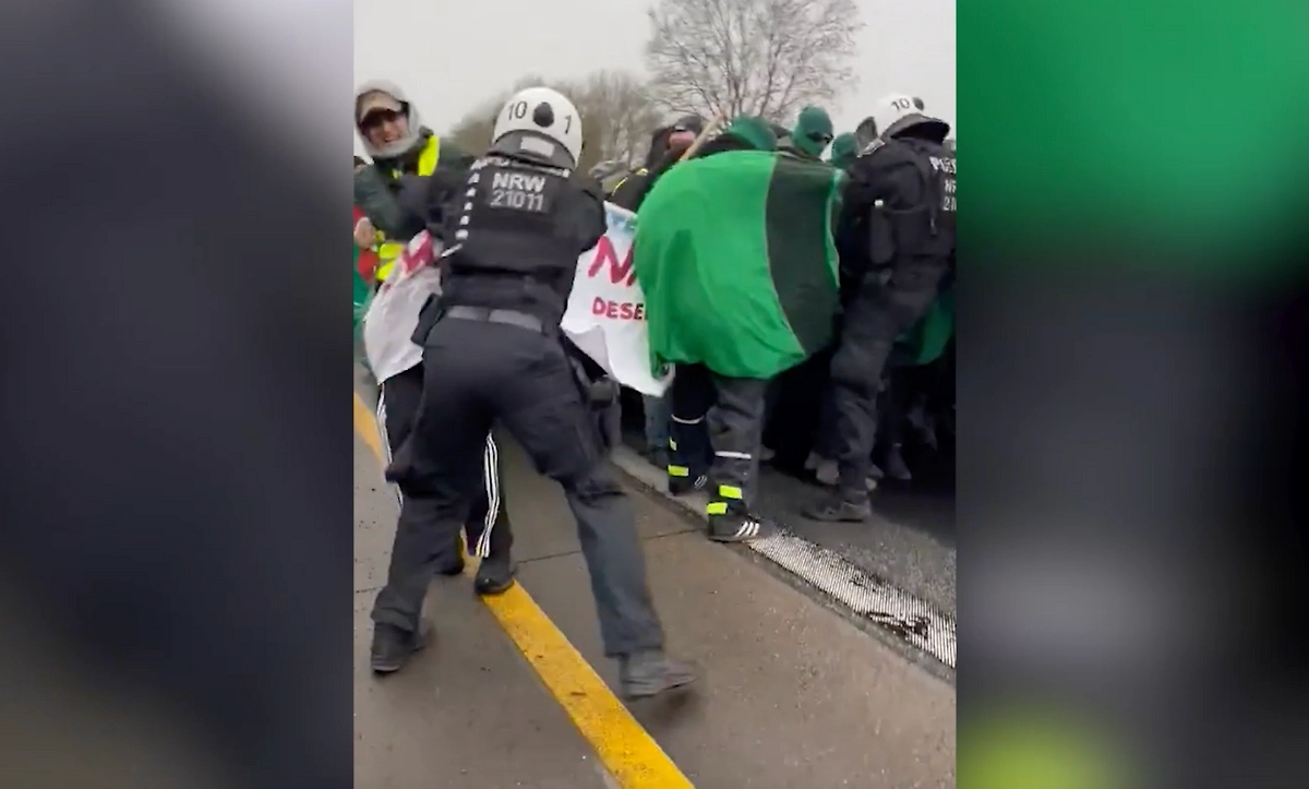 Обложка © Х / Hinterfrager92