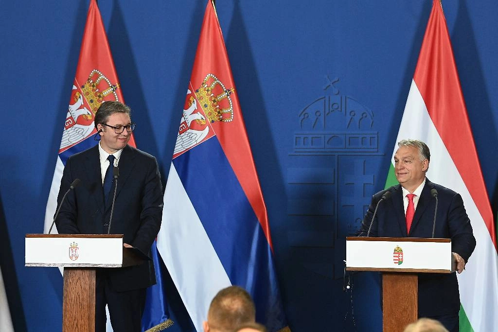 Орбан уведомил Вучича о переговорах с Путиным