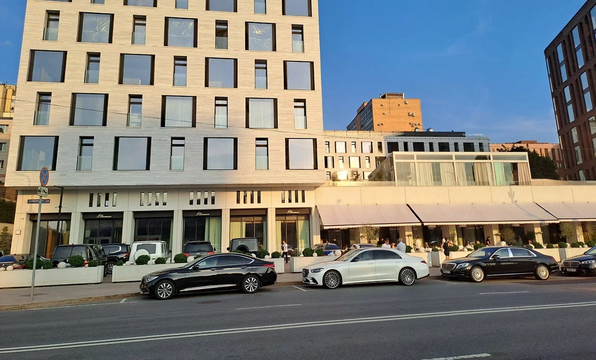 «Бить или не бить?»: Как бизнесмен Гамлет Карапетян травил студентку в ресторане при охране