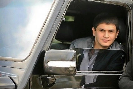 «Бить или не бить?»: Как бизнесмен Гамлет Карапетян травил студентку в ресторане при охране