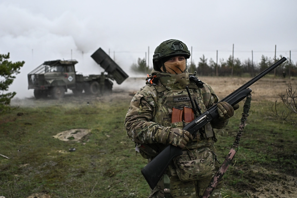 Россия ответила на теракты Киева групповыми ударами по аэродромам и лежбищам ВСУ