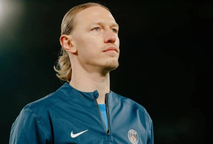 Матвей Сафонов. Обложка © Instagram (признан экстремистской организацией и запрещён на территории Российской Федерации) / motya_39